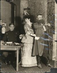 Arms and the man : Alfred Lunt as Captain BLuntschli, Lynn Fontanne as Raina, and Ernest Cossart as Major Petkoff