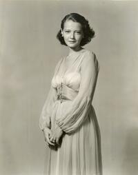 Publicity portrait of Sylvia Sidney