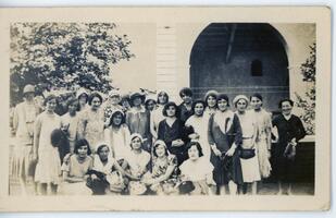 Faculty and students from the Bryn Mawr Summer School for Women Workers in Industry